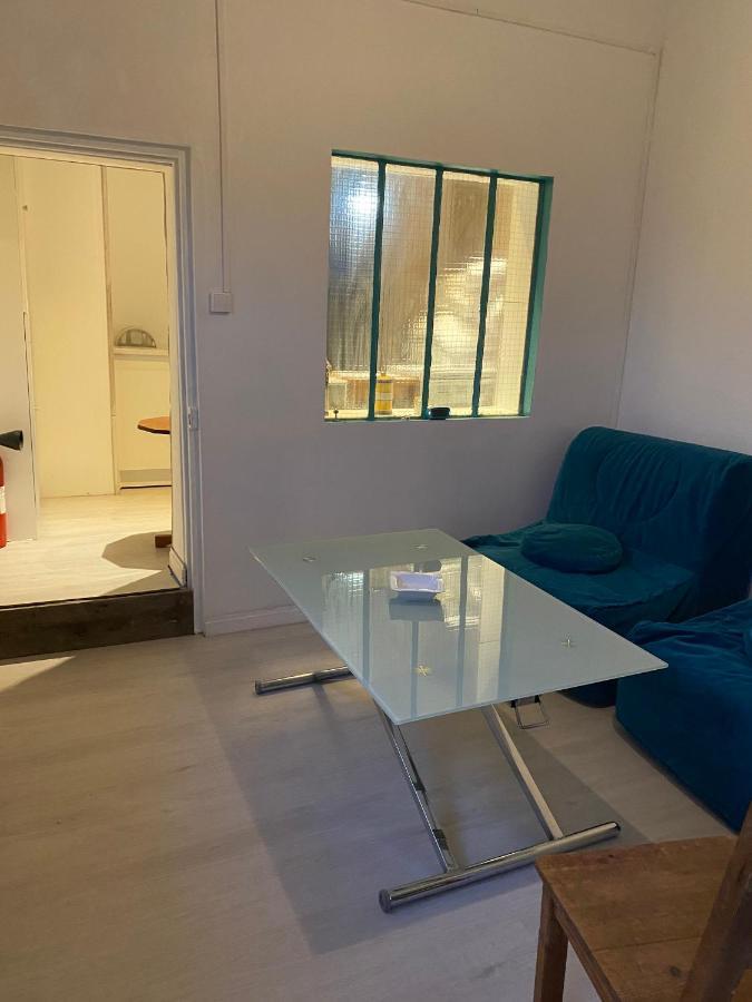 Adorable Gesthouse Avec Parking Gratuit Sur Place. Apartment Le Chene Exterior photo