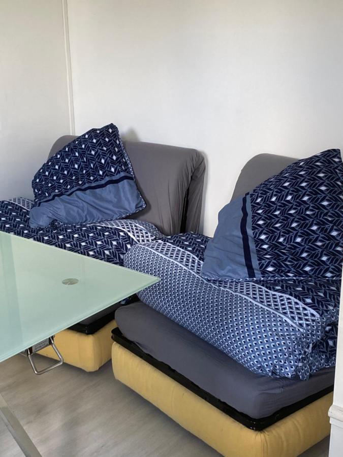Adorable Gesthouse Avec Parking Gratuit Sur Place. Apartment Le Chene Exterior photo